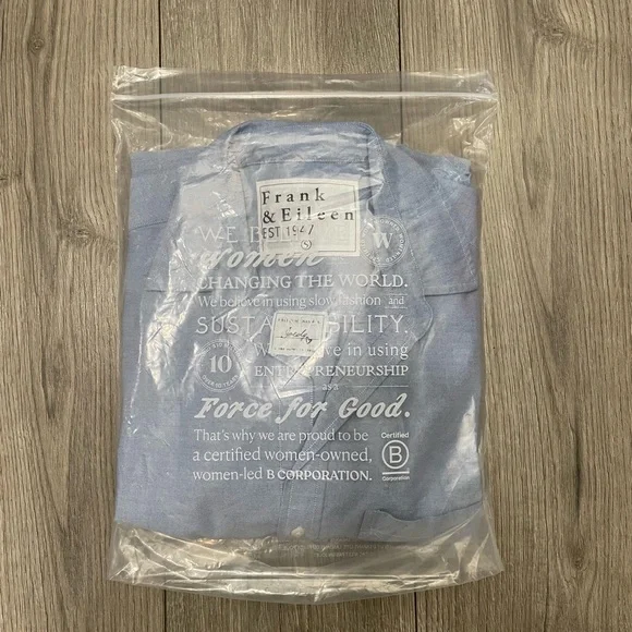 Frank & Eileen Joedy Boyfriend Oxford Cotton Button-Up Shirt NWT Size‎ Small - Picture 2 of 12